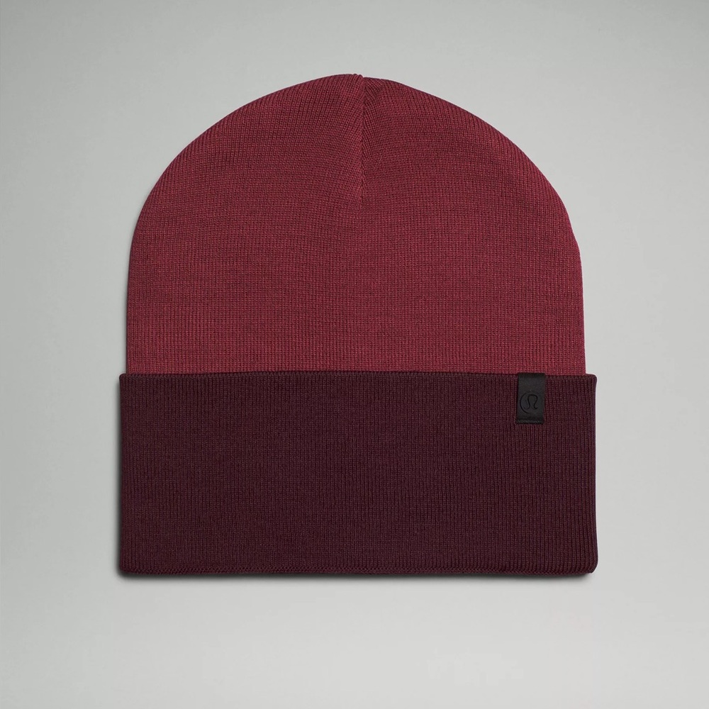 lululemon Chill Fighter Beanie — Burgundy Red — Size M